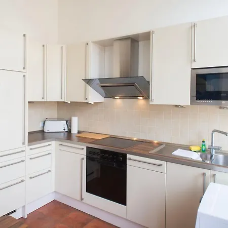 Gemuetliches In Stylischer Stadtvilla Апартаменты Гох
