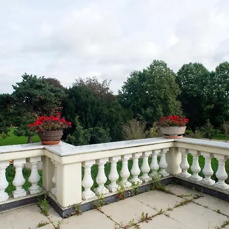 Апартаменты Gemuetliches In Stylischer Stadtvilla Гох