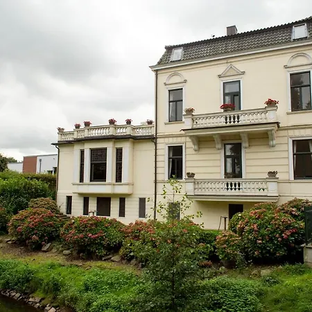 Gemuetliches In Stylischer Stadtvilla Апартаменты Гох