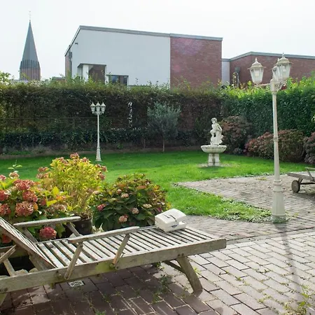 Gemuetliches In Stylischer Stadtvilla Апартаменты Гох