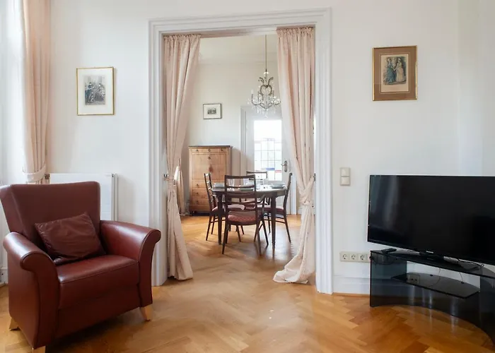 Gemuetliches In Stylischer Stadtvilla 公寓 *